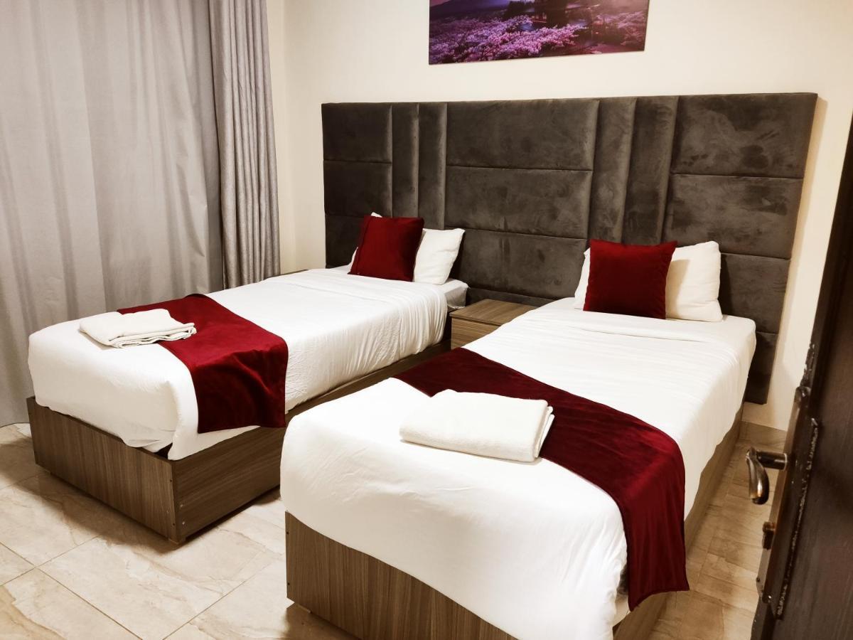 Golden Plaza Hotel Amman Ngoại thất bức ảnh