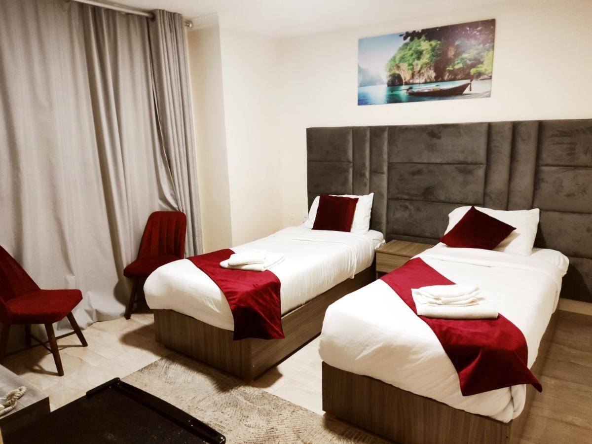 Golden Plaza Hotel Amman Ngoại thất bức ảnh
