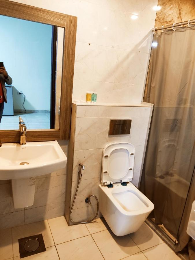 Golden Plaza Hotel Amman Ngoại thất bức ảnh